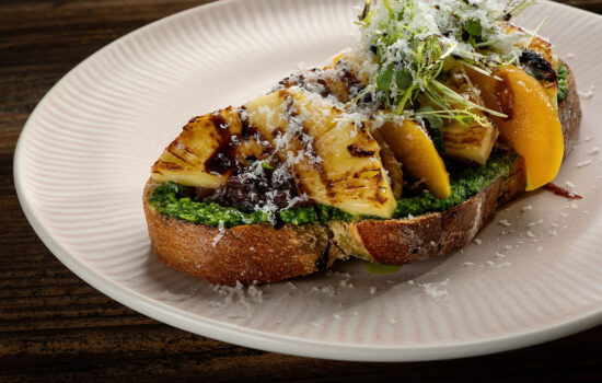 Pajda z grillowanym ananasem