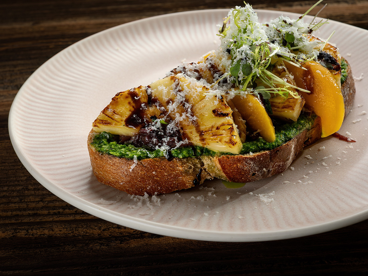 Pajda z grillowanym ananasem